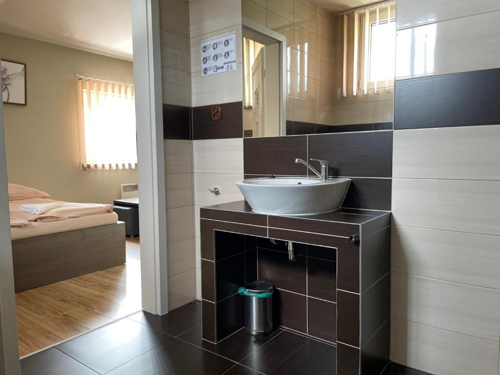 Ondraszek-Pokoje Gościnne - 5