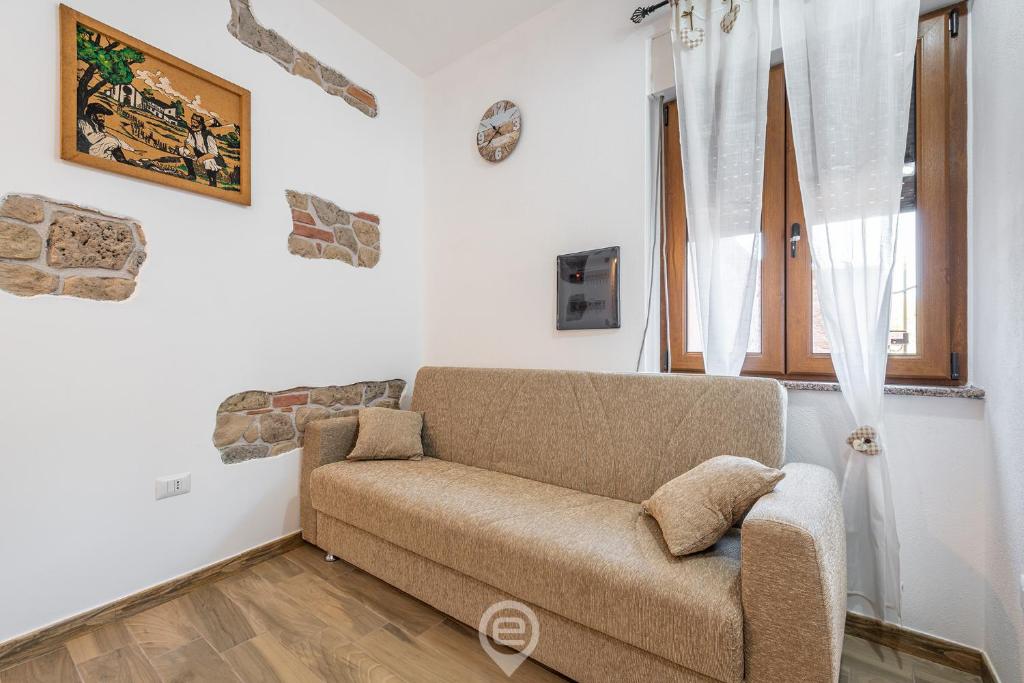 Zdjęcie z galerii obiektu Mary's House - WiFi & Private Parking w mieście Gonnesa
