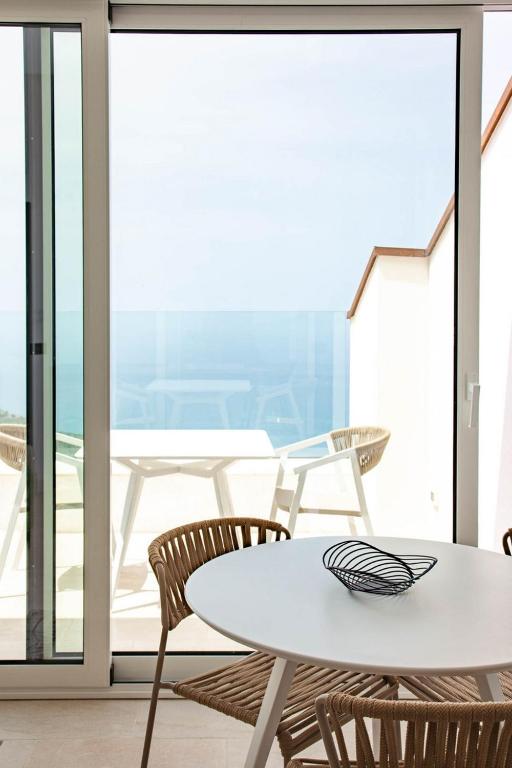 Maina Country Resort - Apartment With Sea View