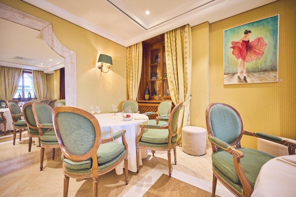 Villa Principe Leopoldo - Resim 25