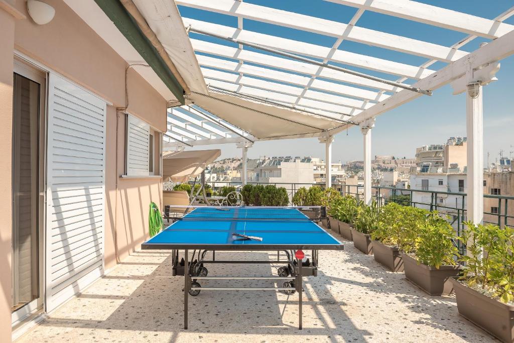 Stolní tenis v ubytování Athens View nebo okolí