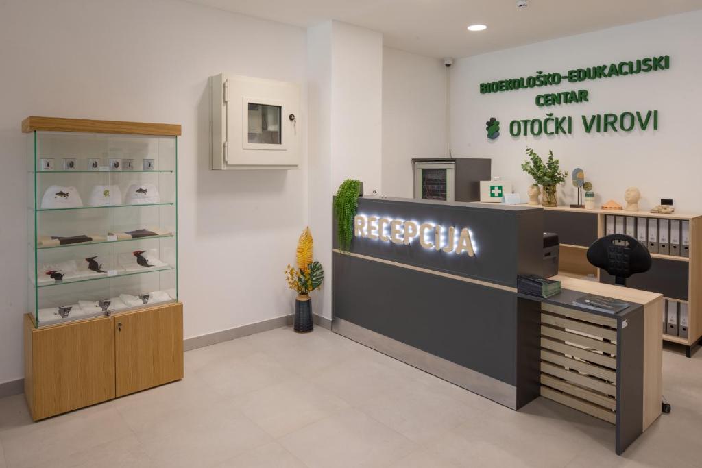 Vstupní hala nebo recepce v ubytování Otočki Virovi