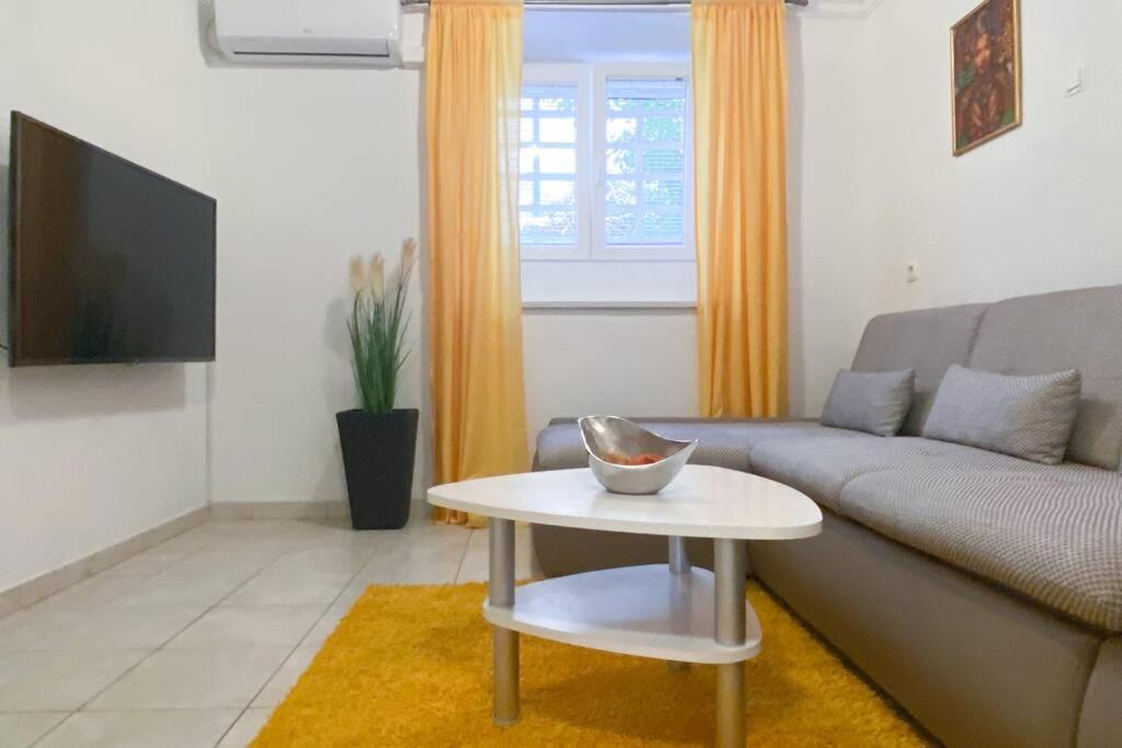 Cozy apartment Marin in Split