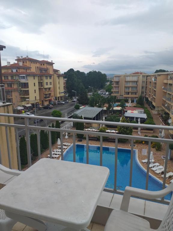 Kamelia Garden - sunny beach