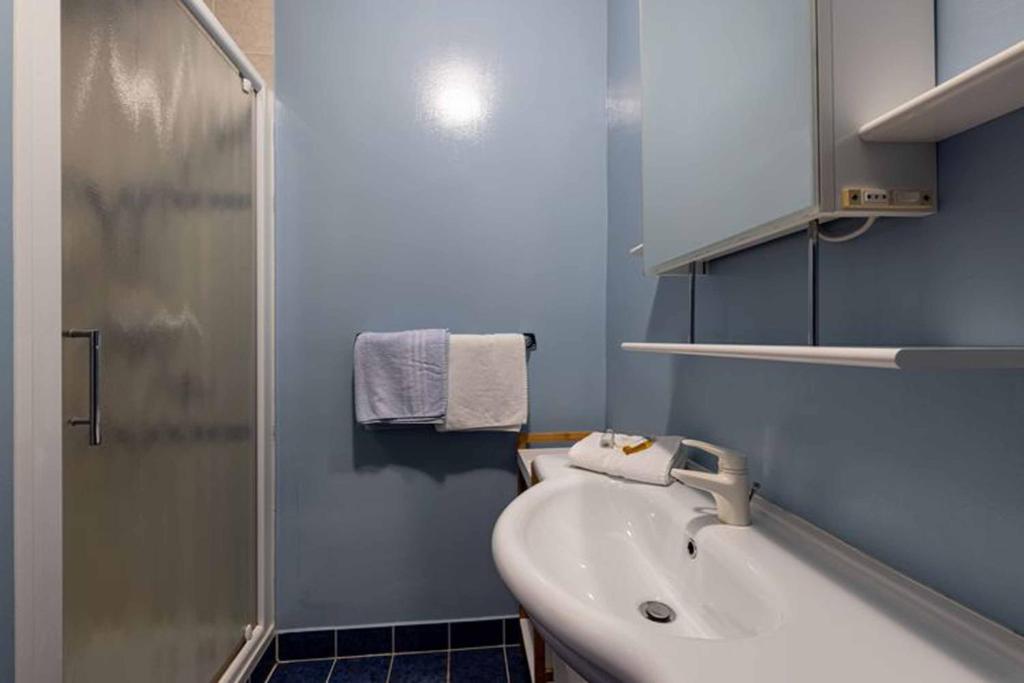 Kúpeľňa v ubytovaní Ferienwohnung Engleitner - DorfResort Mitterbach