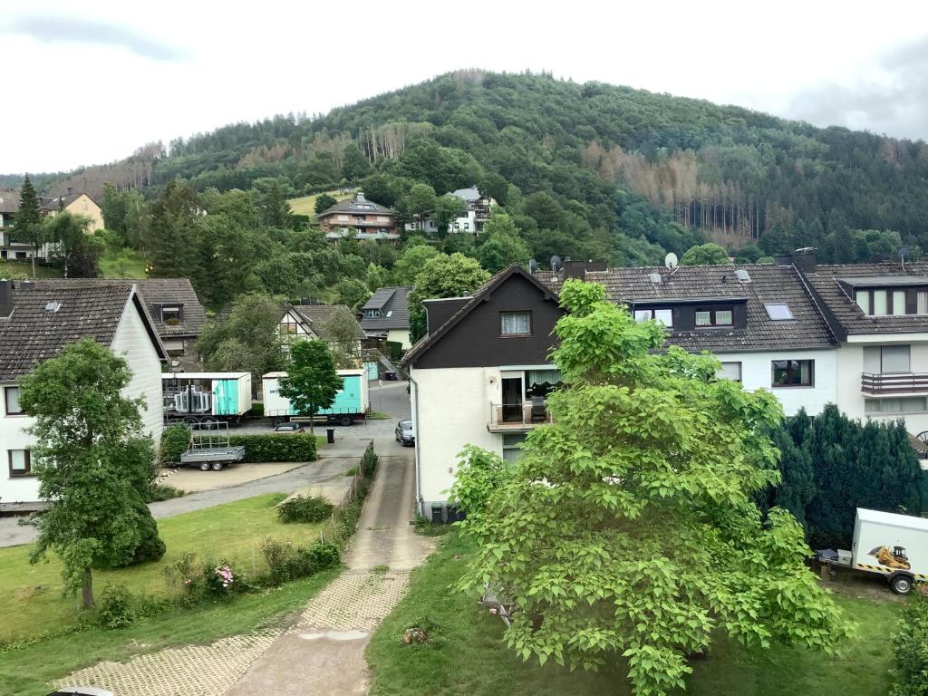 Nespecifikovaný výhled na hory nebo výhled na hory při pohledu z hotelu