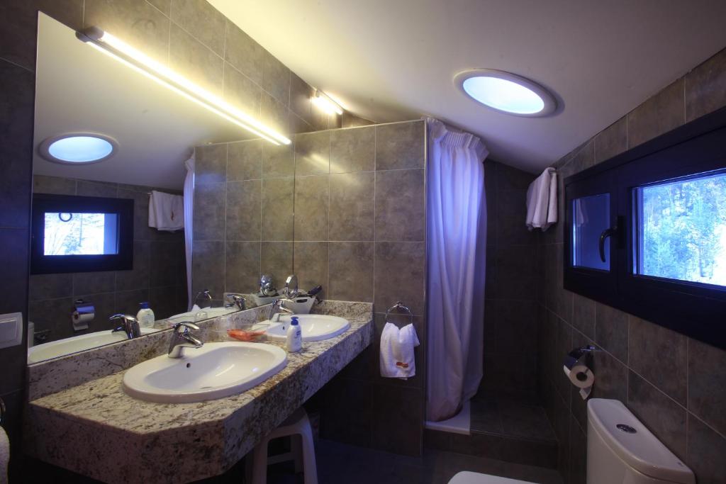 Koupelna v ubytování Apartaments Turístics Prat de Les Mines