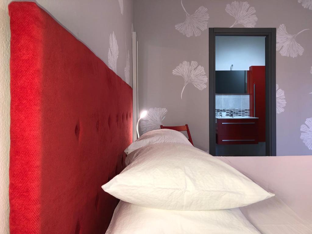 Postel nebo postele na pokoji v ubytování Guest House 296