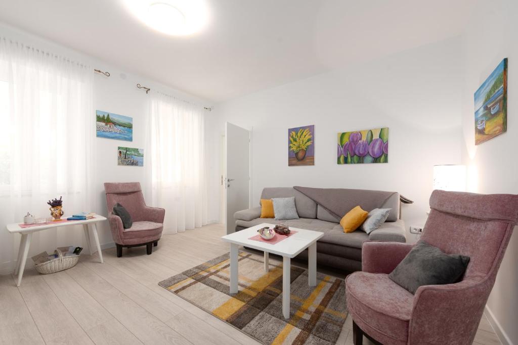 Posedenie v ubytovaní Apartment M-arte