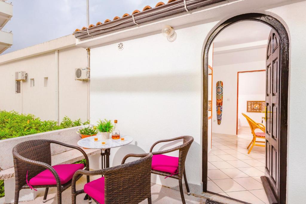 Фотография из галереи Franeta Apartments в Будве