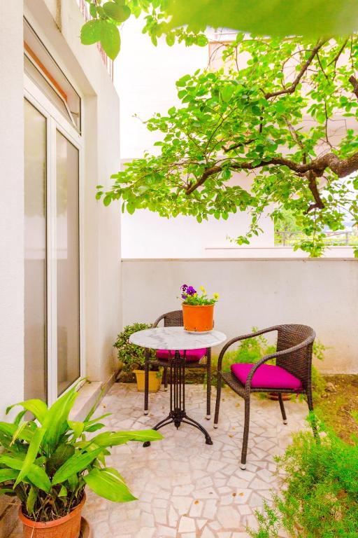 Фотография из галереи Franeta Apartments в Будве