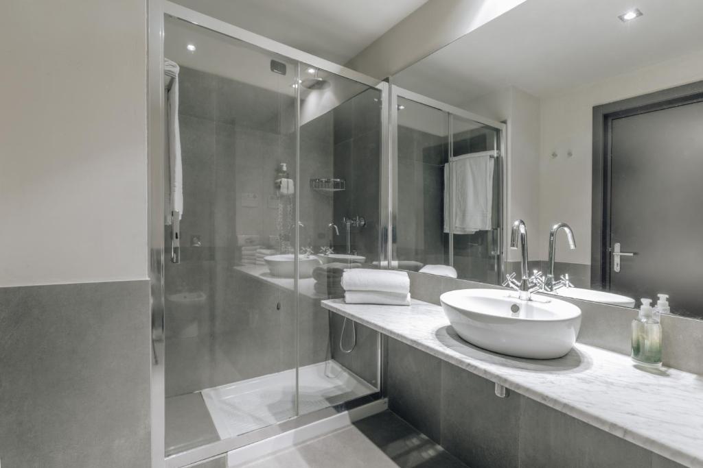 Łazienka w obiekcie Hotel Continental