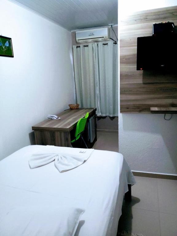 TV a/nebo společenská místnost v ubytování Hotel BLESS