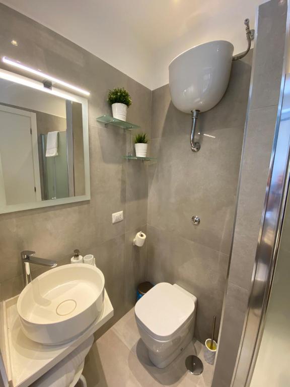 Łazienka w obiekcie Casa Vacanze Santa Teresella 40