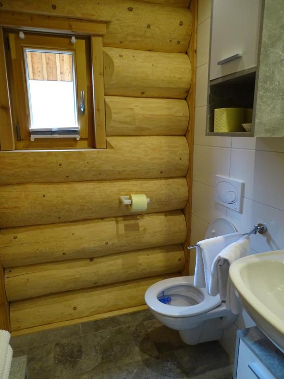 Koupelna v ubytování C.T.N. Loghouse