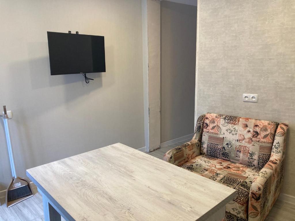 TV a/nebo společenská místnost v ubytování Nikas Guest House
