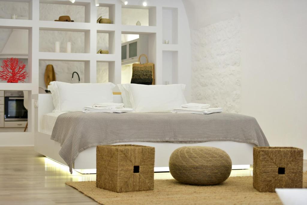 Postel nebo postele na pokoji v ubytování Hydra Hospitality Port Apartment