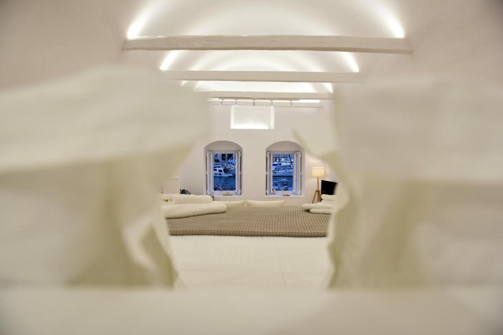 Posezení v ubytování Hydra Hospitality Port Apartment