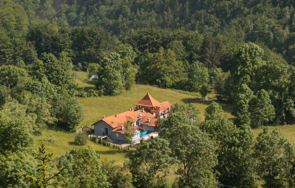 Villa Luxus - Housity