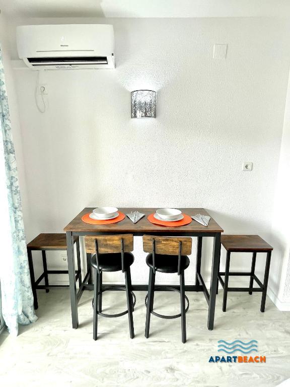 Kép APARTBEACH FONT DE MAR 5º Clima Piscina y Vista Playa szállásáról Salouban a galériában