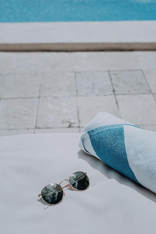 Bazén v ubytování Hotel Los Aluxes nebo v jeho okolí