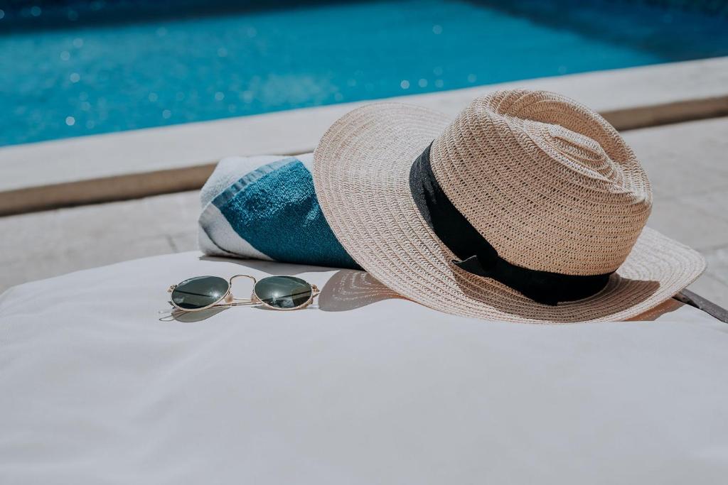 Bazén v ubytování Hotel Los Aluxes nebo v jeho okolí