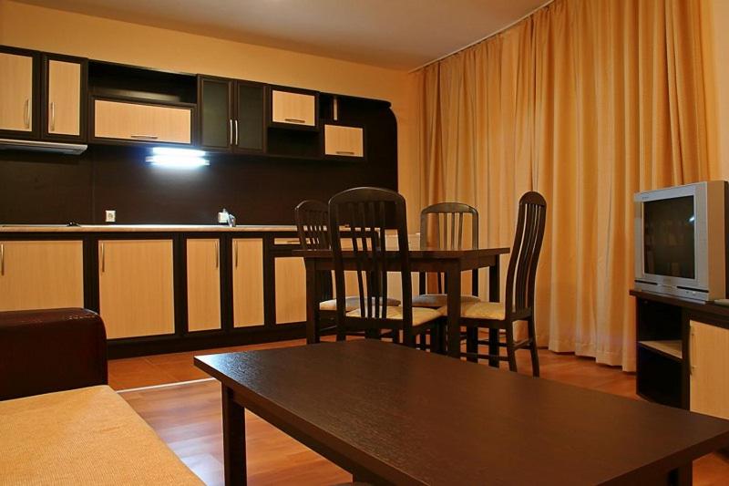 TV a/nebo společenská místnost v ubytování Renta BG Apartments in Tsarevo