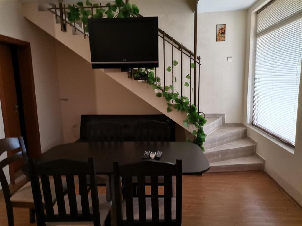 TV a/nebo společenská místnost v ubytování Renta BG Apartments in Tsarevo