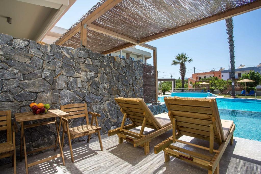 Dias Studios & Suites - 11