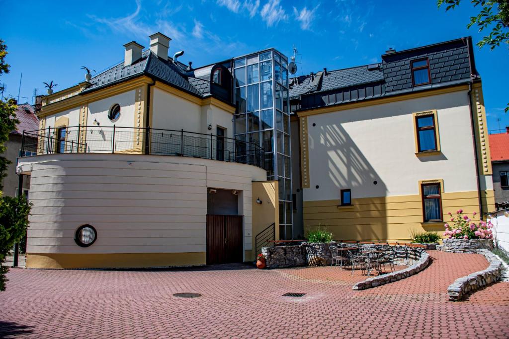 Lafayette - Resim 11