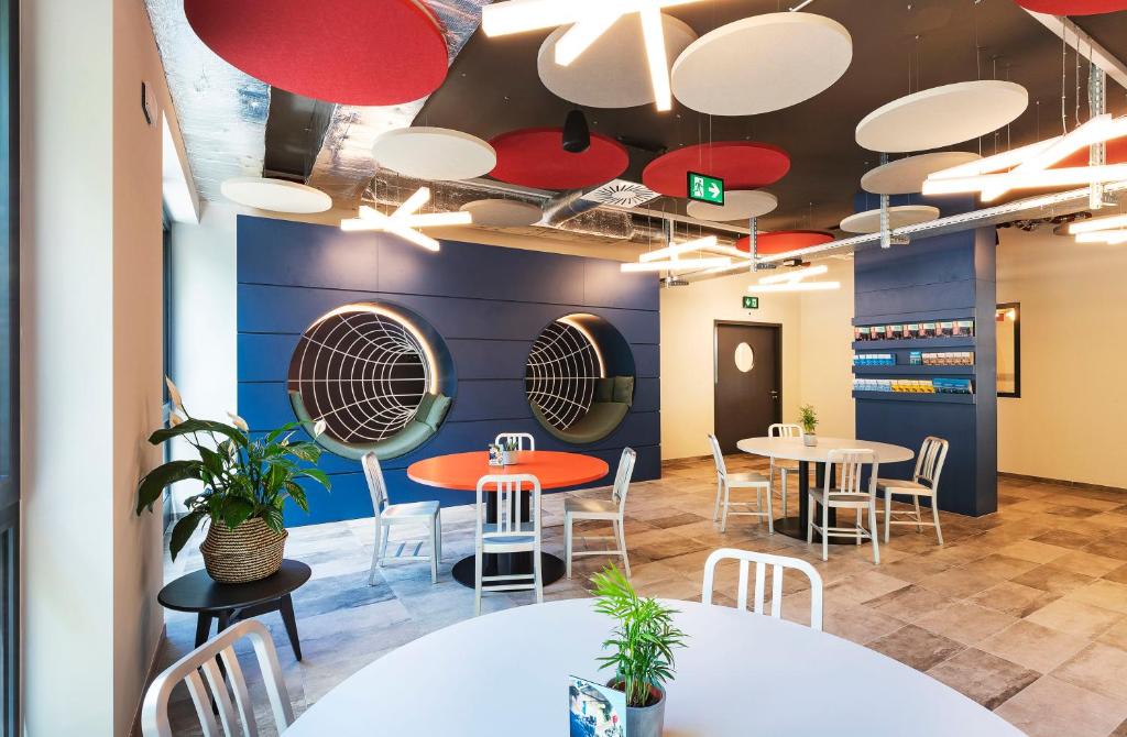 MEININGER Hotel Genève Centre Charmilles - Resim 9