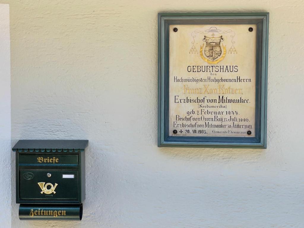 Certifikát, hodnocení, plakát nebo jiný dokument vystavený v ubytování Katzerhaus Ebensee