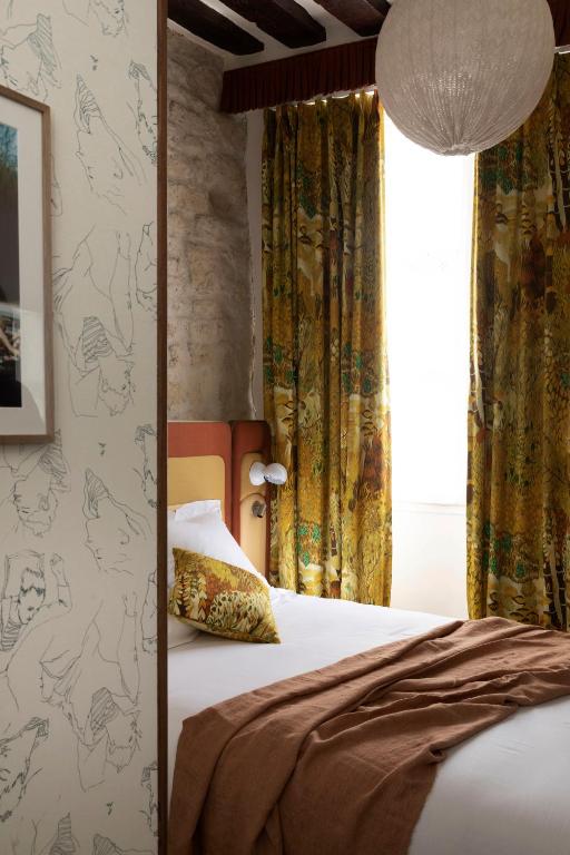 Hôtel Saint-André des Arts - 12