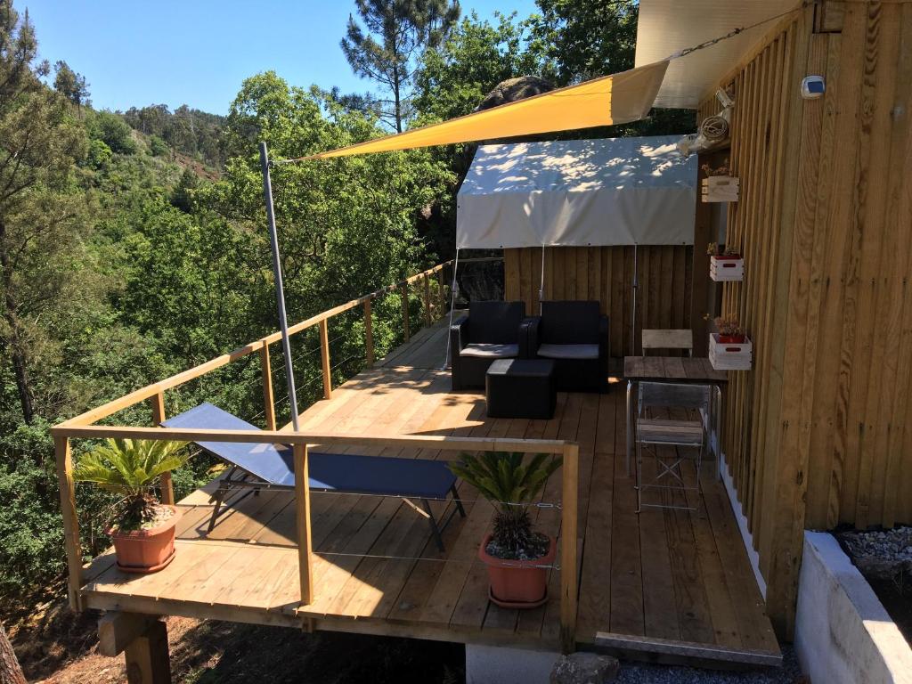 Balkón nebo terasa v ubytování Glamping Cabana nas arvores