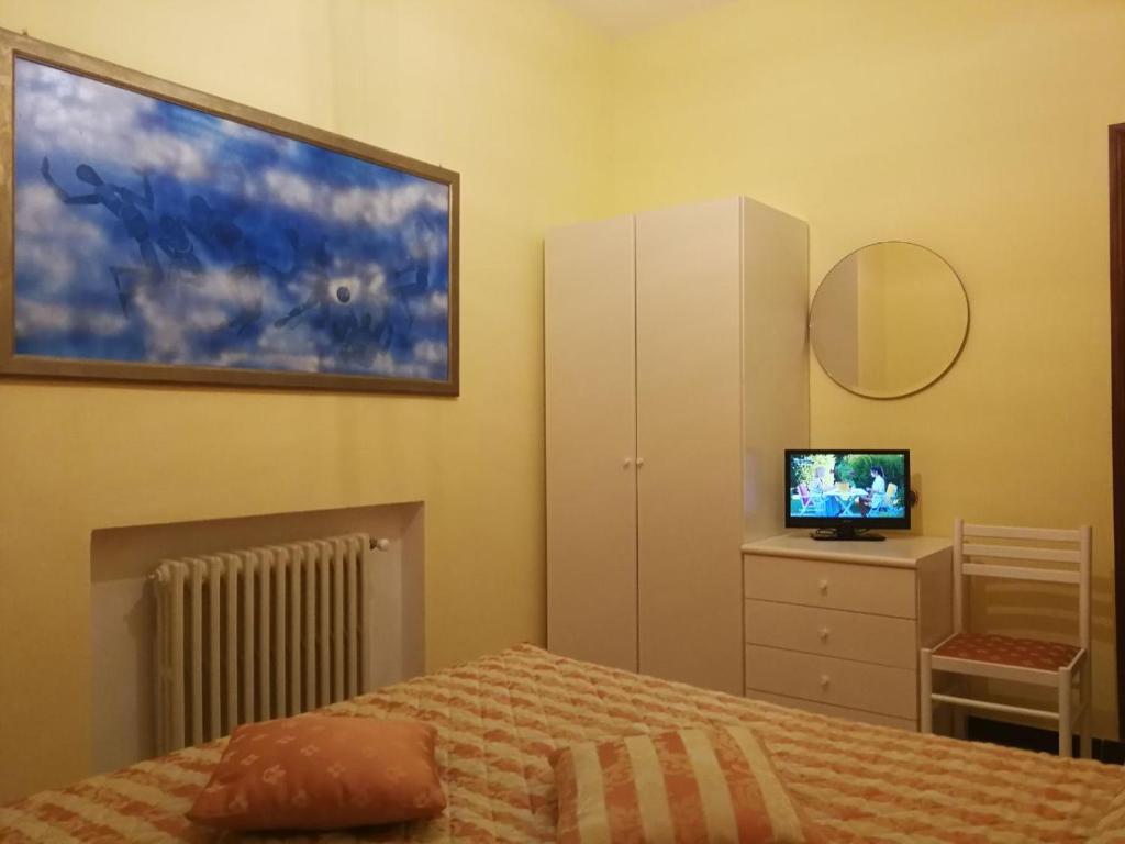 TV a/nebo společenská místnost v ubytování Albergo Ristorante Belvedere