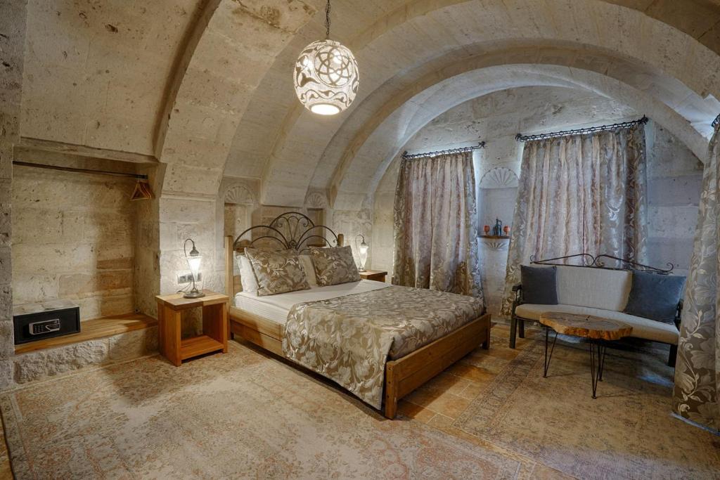 Hera Cave Suites - 15