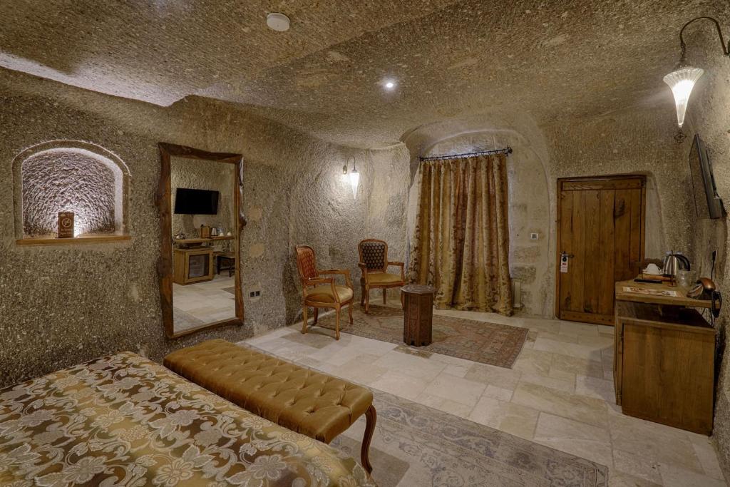 Hera Cave Suites - 5