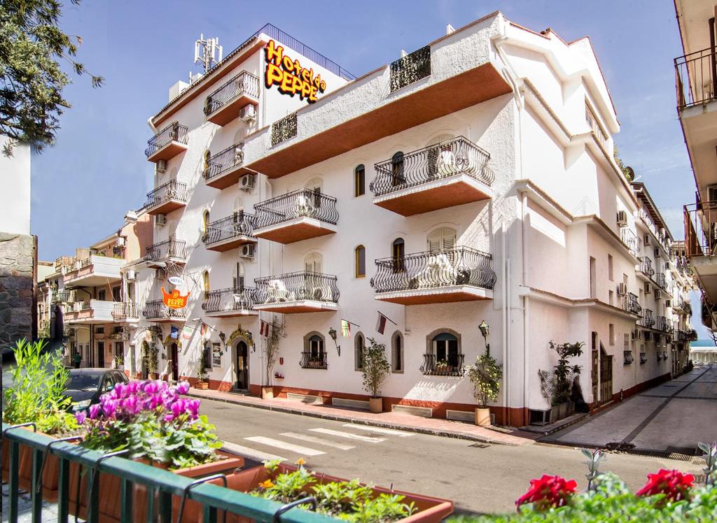Budova, kde se hotel nachází
