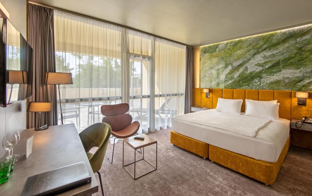 Hotel Azur Premium, Siófok – Updated 2023 Prices