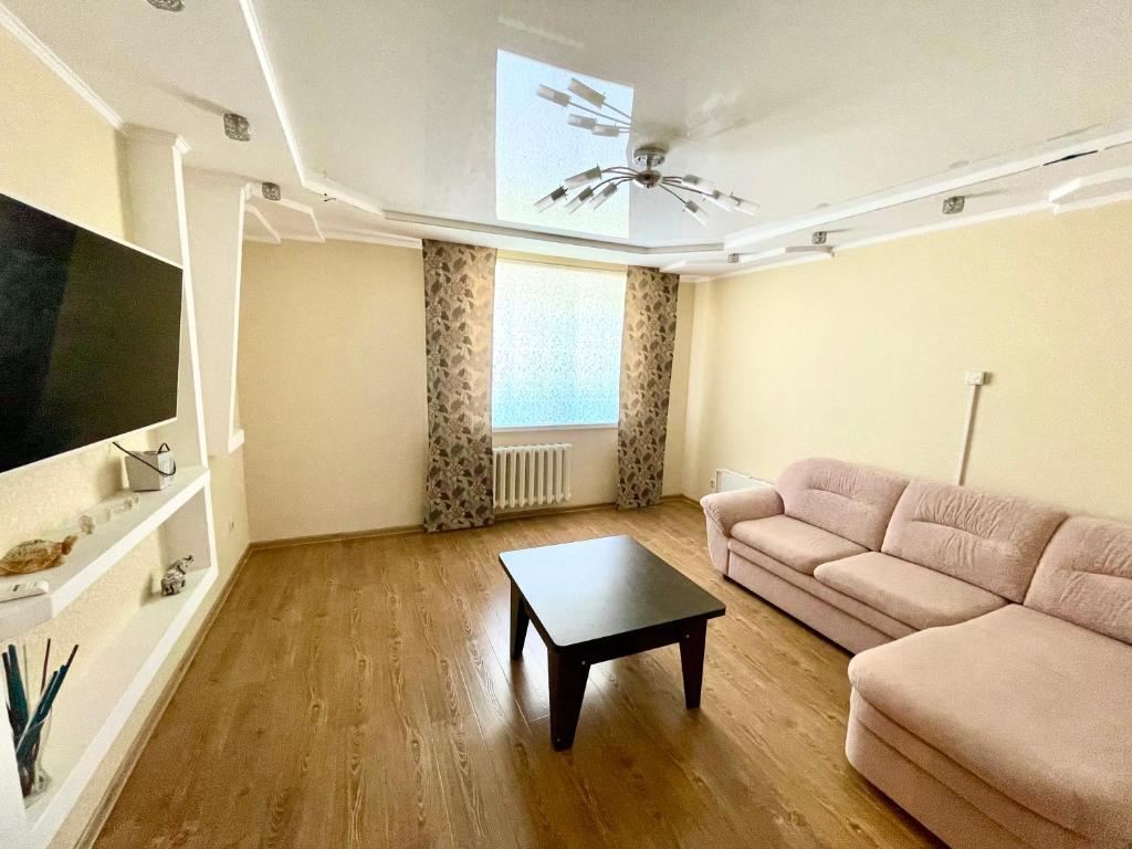 Апартаменты у Чаши в 5 мин от центра города - отзывы и видео