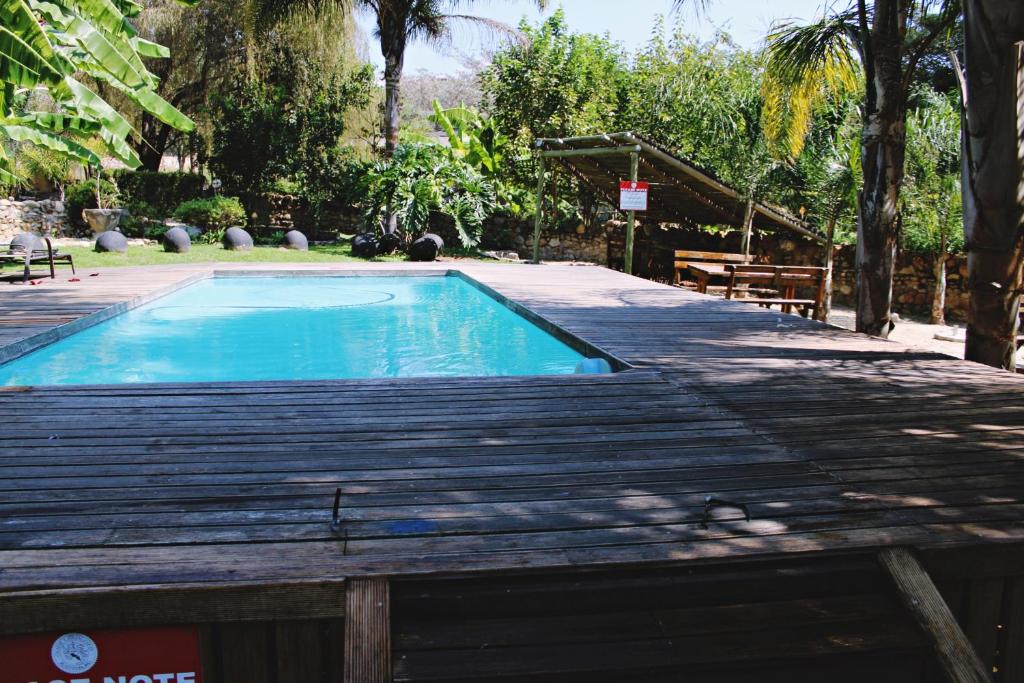 Bazén v ubytování BON Hotel Rustenburg nebo v jeho okolí