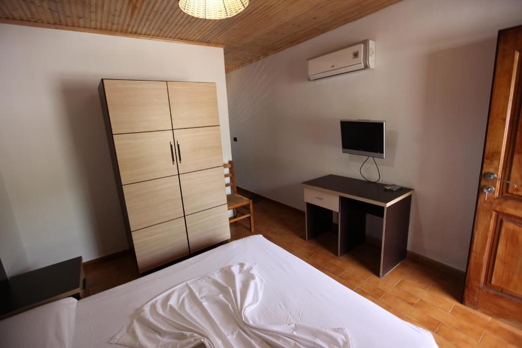 TV a/nebo společenská místnost v ubytování Hotel Colosseo