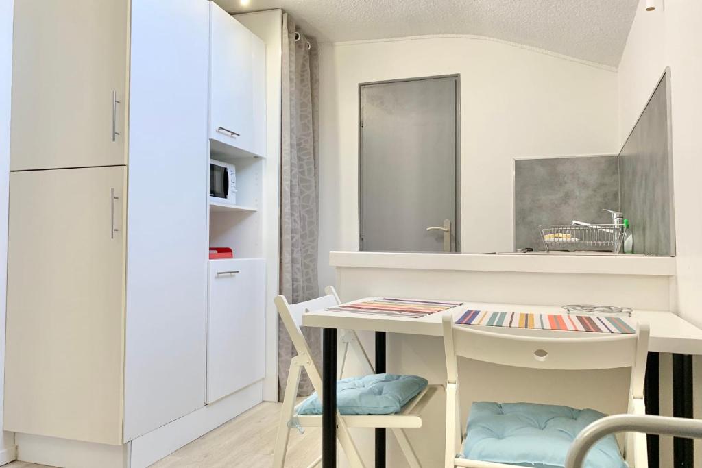 #BZ The heart of Grenoble Hyper-centre Ideal for students - Apartment