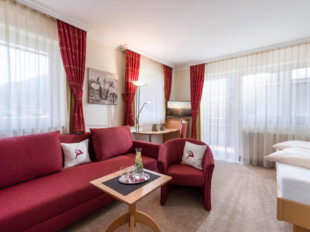 A seating area at Hotel Glockenstuhl