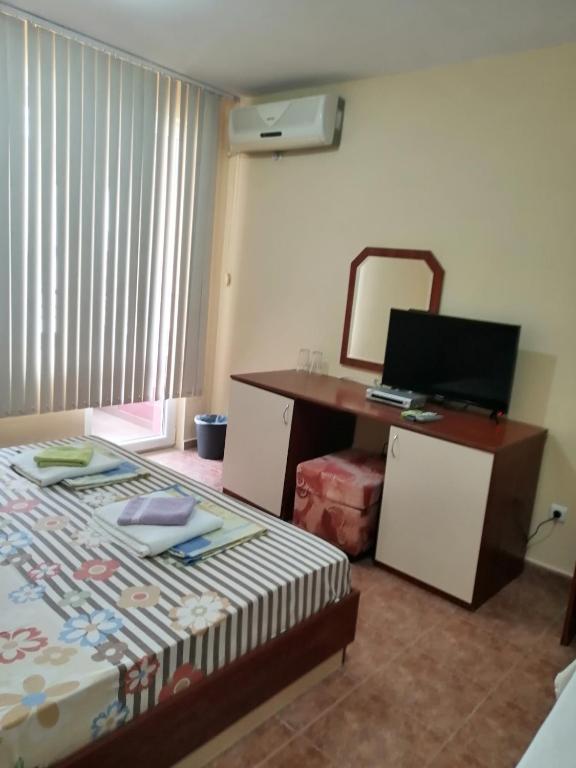 Triple Room with Balcony