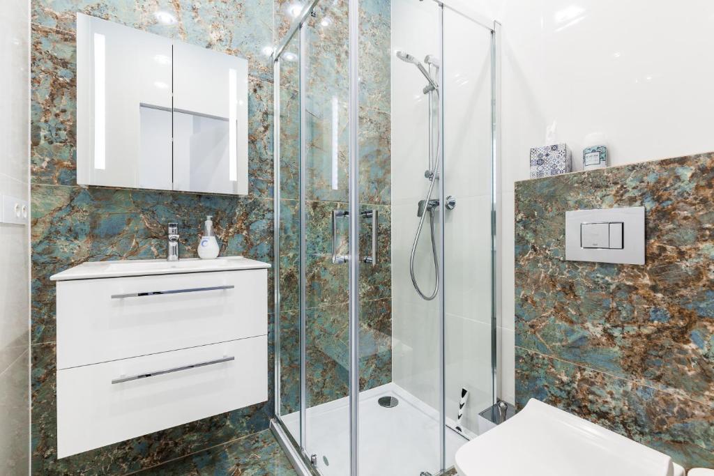 Kúpeľňa v ubytovaní Apartamenty Świętojańskie Gdynia