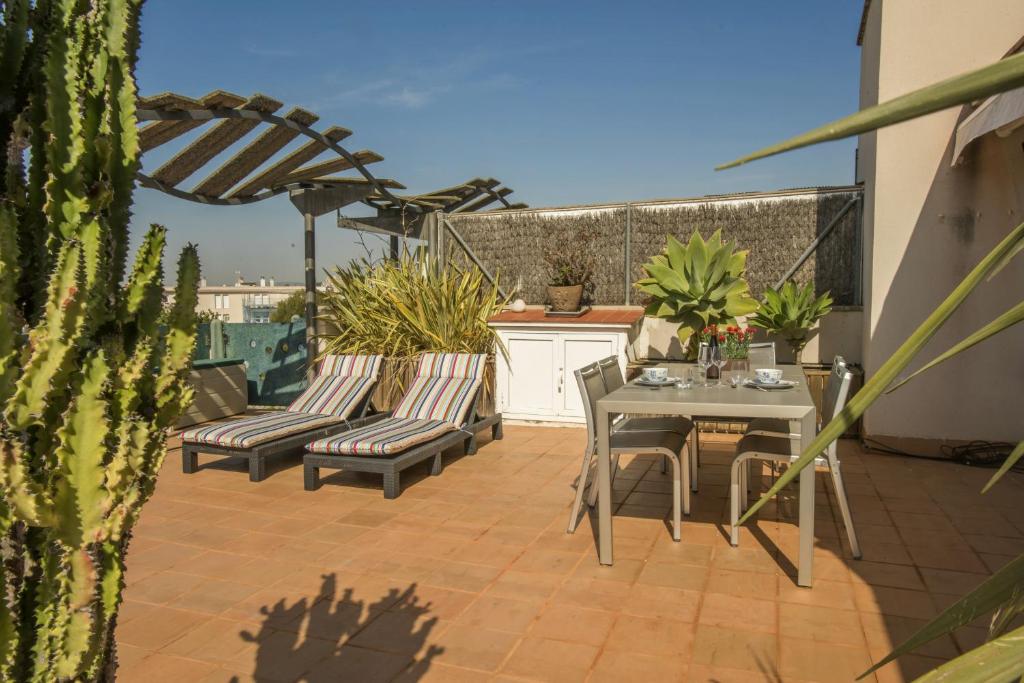 A balcony or terrace at Los Condes Penthouse by Hello Homes Sitges