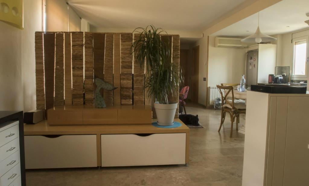 A kitchen or kitchenette at Los Condes Penthouse by Hello Homes Sitges