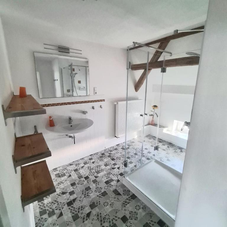 Gästezimmer Treuen - Bed & Breakfast - 6