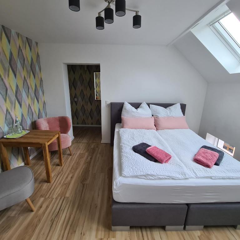 Gästezimmer Treuen - Bed & Breakfast - 17